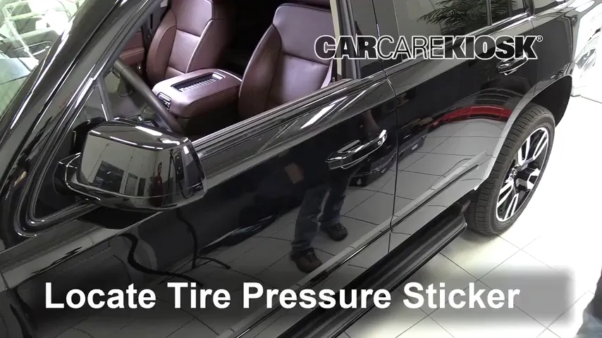 2018 Chevrolet Tahoe Premier 6.2L V8 FlexFuel Tires & Wheels Check Tire Pressure